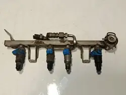 Audi A4 B5 1.6 Inspuitrail OEM 06b133551C