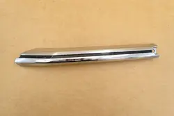 Suzuki OE 7174263T0 Garniture Chrome Pare-choc Avant Droit