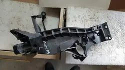 Vasen ajovalaisintuki OEM 8T0805607D Audi A5/S5/RS5