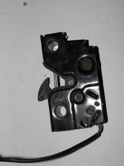 Verrou de capot 6C1823509A VW Polo