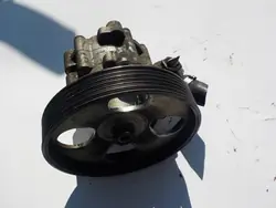 Pompe de direction assistée Citroen OE 9685555680