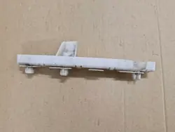 Deslizamento de para-choque dianteiro esquerdo Nissan Qashqai I 62223BR00A