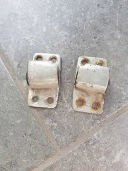 Travas de porta Mercedes R107 OEM Lampka 107 p