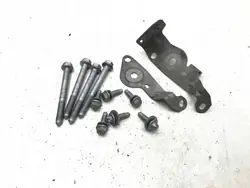 E-3008 Taka-Ajon Ripustuspultit - Käytetyt OEM-osat