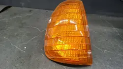 Clignotant avant gauche OEM kierunkowskaz Mercedes W124