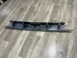 Ford OE Tavaratilan Luukun Lista Focus MK3 Farmarille
