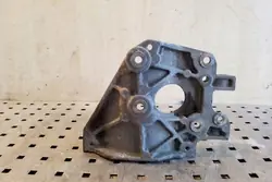 Fäste för klimatanläggning VOLVO V40