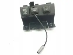 AUX-pistorasia Honda Accord OEM AMD150883 2008