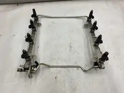 Audi OE 077133681L Rampe d'injection