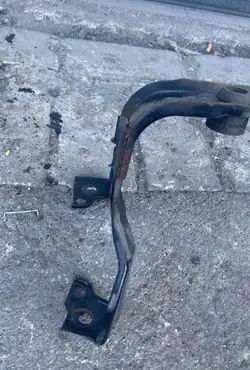Soporte de radiador VOLVO V40 ESTATE 1.6L diesel 2012 OEM 31293957