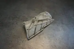 Guia de para-choque esquerdo Infiniti FX35 FX37 QX70 OE