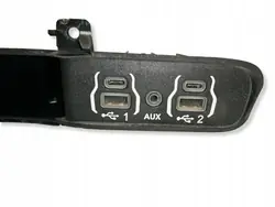 Port USB Chrysler Pacifica OEM 53466960 - Occasion
