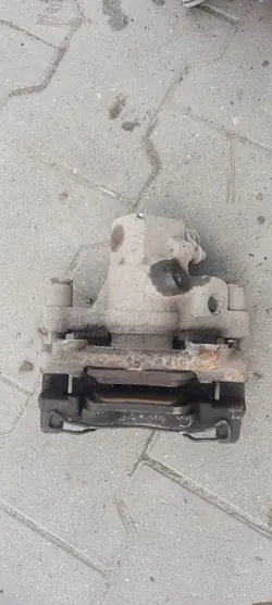 Étrier de frein gauche OEM CHA18040 pour Transit