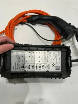 Câble de charge batterie Peugeot OEM 9846743980 9846745880
