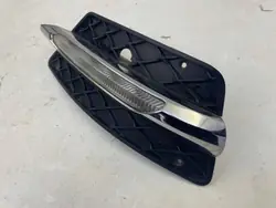 ZB606002 Grade Direita para Mercedes Classe C W204 AMG