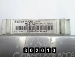 Lincoln Continental ECU OEM AM-302010 Käytetty