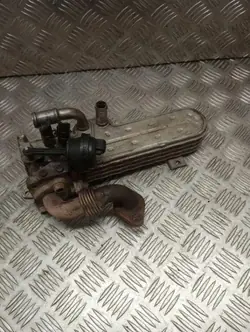Refrigerador EGR usado OEM 03G131513K para VW Audi