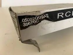 OEM 05082009AG Förstärkare för Chrysler Pacifica 3.5L