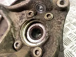 UTO38204 Moyeu de roue avant pour Volkswagen Passat B6
