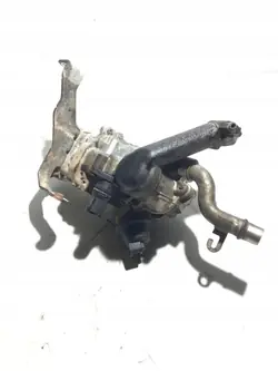 Refrigerador EGR usado OEM 31358502 para Volvo V40 1.6L Diésel