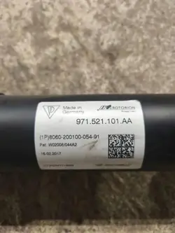 Arbre de transmission Porsche OEM 971521101AA
