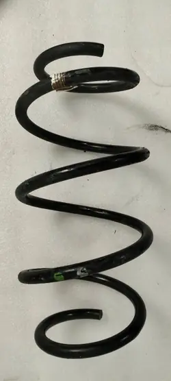 Mola suspensão dianteira OEM QHU1020 para Skoda Superb III