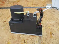 AUDI A3 A4 A8 Centralåterpump OEM 8L0862257D