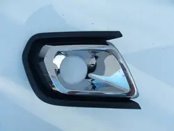 Grade Cromada Direita Dacia Sandero II Lift