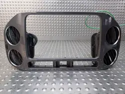 Cadre de grille d'aération OEM S26380381 pour VW Tiguan