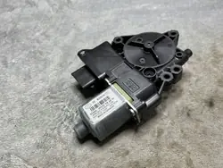 Moteur de lève-vitre arrière gauche Kia Venga OE 82450-1P010