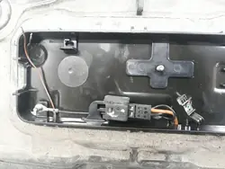Vitre arrière BMW OEM ARA217039 - État utilisé