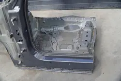 BMW X6 G06 Vasen A-pilarin kansi OEM Osa - Käytetty