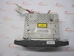 Radio Mercedes E W211 OEM A2118204197 - Usado