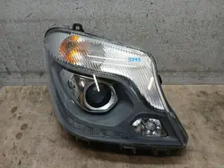 Faros delanteros derecho Mercedes Sprinter W906 Xenón A9068203261