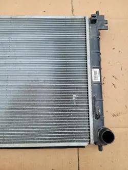 Vesi- & Ilmastointisäteilin OEM 25310-1HXXX Kia Rio IV