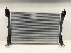 Radiador de agua Opel Combo 1.4 Turbo 2012 - 2018 OEM 55700617