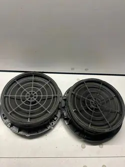 Subwoofer OEM YQP3953 pour Audi A4 S4 B9 Arrière