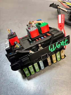 BSM B4 Module Citroen Peugeot 9650618380