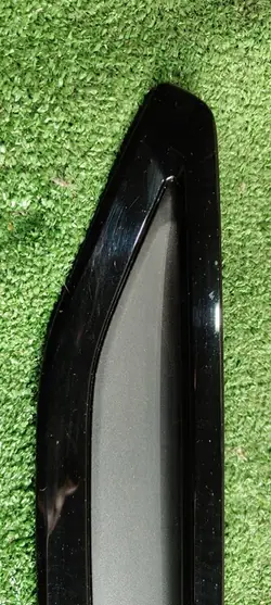 Linke Lufteinlassverkleidung BMW X5 G05 2018- OEM 51137418177