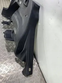 Painel de compartimento roda sobressalente Subaru OE OEM FBZ22213
