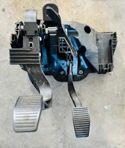 Fiat 500X Cross Lift Kopplings-Bromspedal OEM