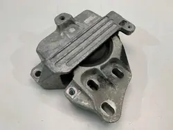 MERCEDES A35 AMG W177 Support Moteur A2472403200