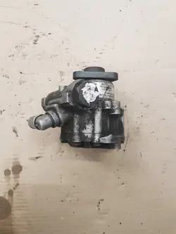 Pompe hydraulique Audi OE Direction 8D0 145 156 F