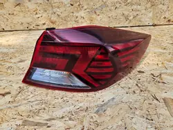 LÁMPARA TRASERA DERECHA HYUNDAI ELANTRA VI