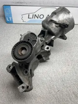 BMW Öljynsuodatinpohja OEM 11421740001 - Käytetty