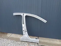 Toyota Yaris IV Montant de porte droit - Pièce d'occasion