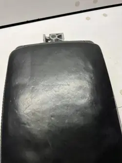 Audi A6 C6 konsoli käsinoja OEM YQP3736 - Käytetty