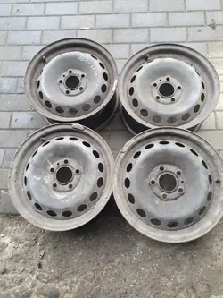 Soporte amortiguador delantero derecho OEM 9157507 Volvo V50