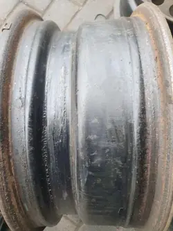 OEM 9157507 Fram höger stötdämparfäste Volvo V50