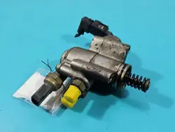 Polttoainepumppu Audi Q7 I 4L 3.6 V6 FSI 03H127025 3 Pin